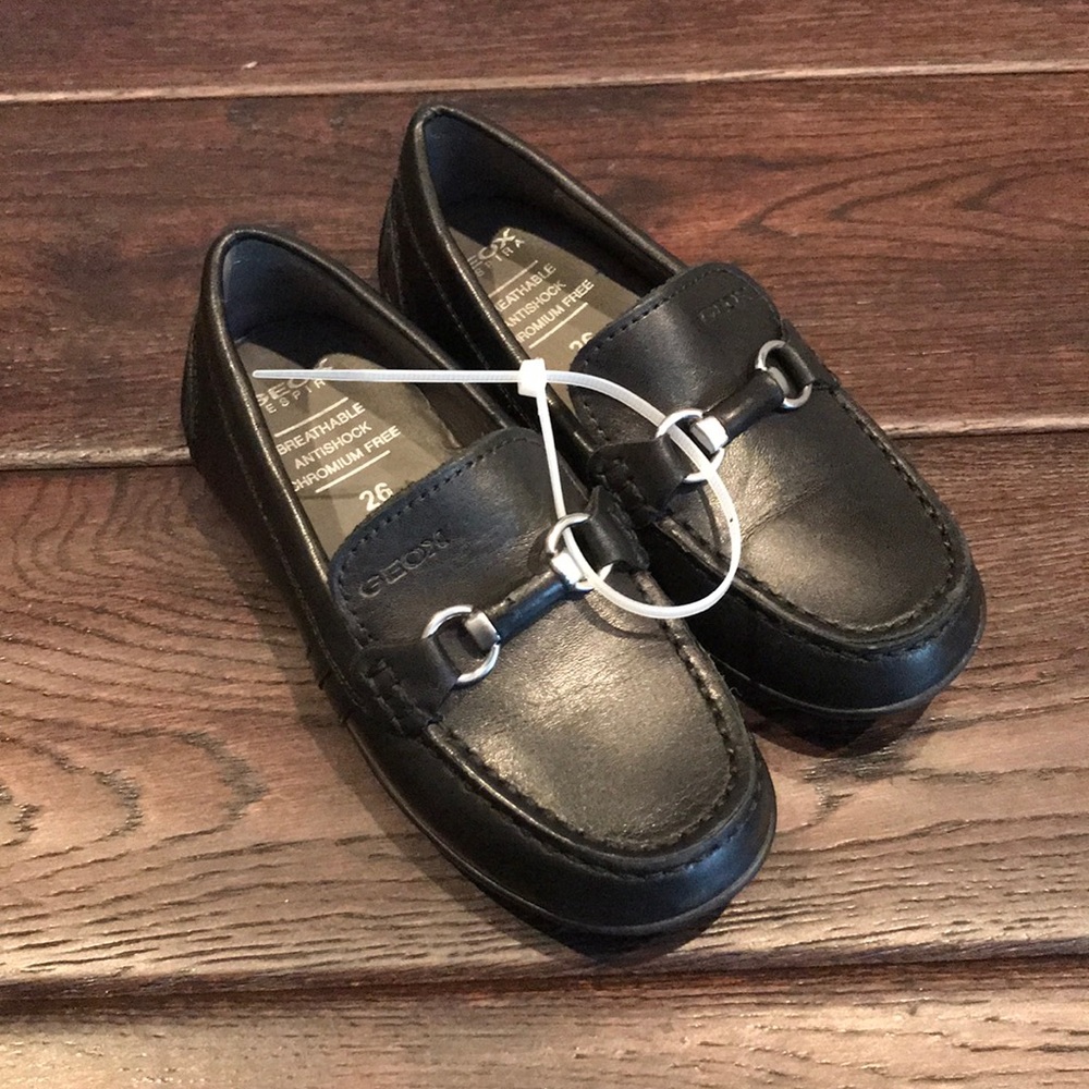 NWOT GEOX NEW FAST BOY LOAFER